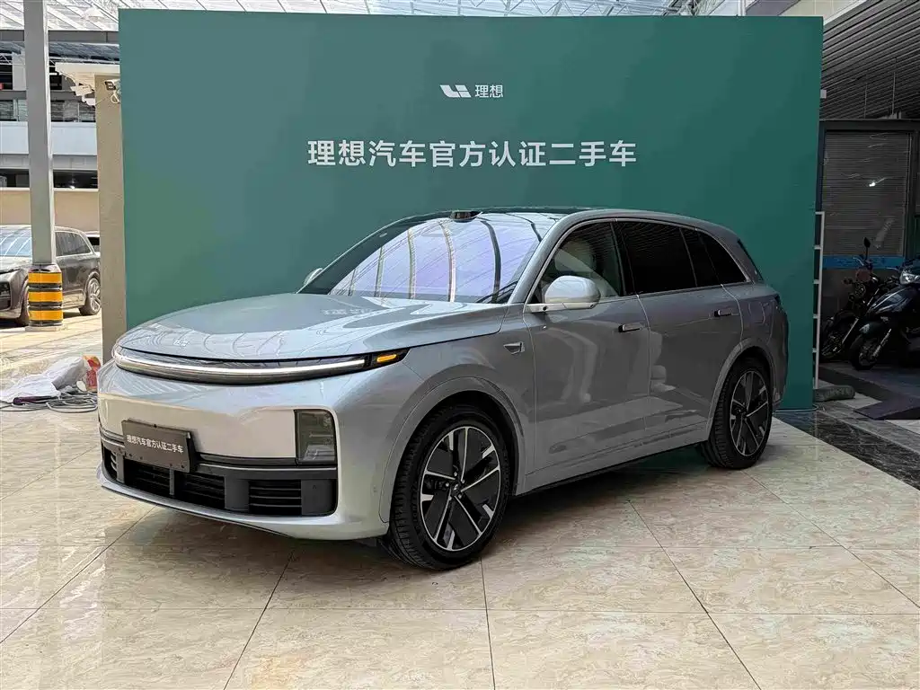 Li Auto L7 2025