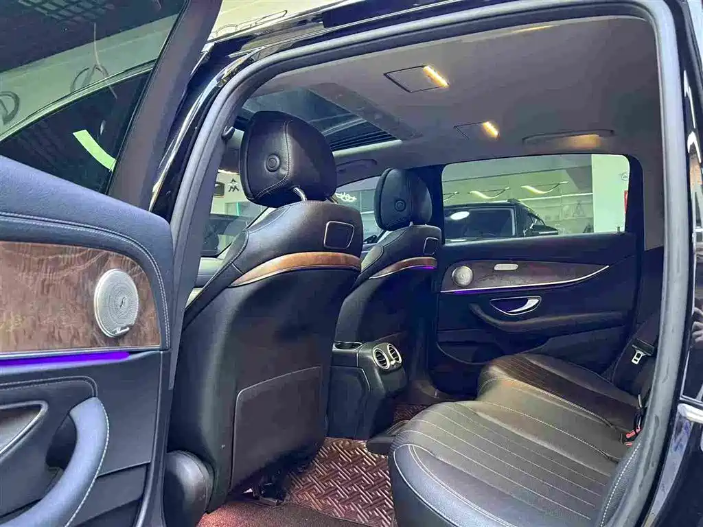 Mercedes-Benz E-Class 2018 E 200 L фото 6
