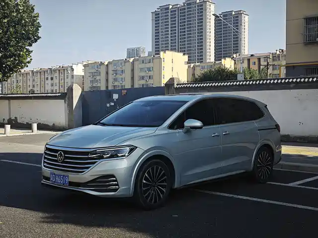 Volkswagen Viloran 380TSI, Премиум