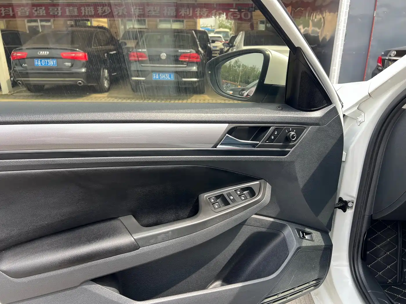 Volkswagen Bora 2017 1.6L Automatic Comfort фото 7