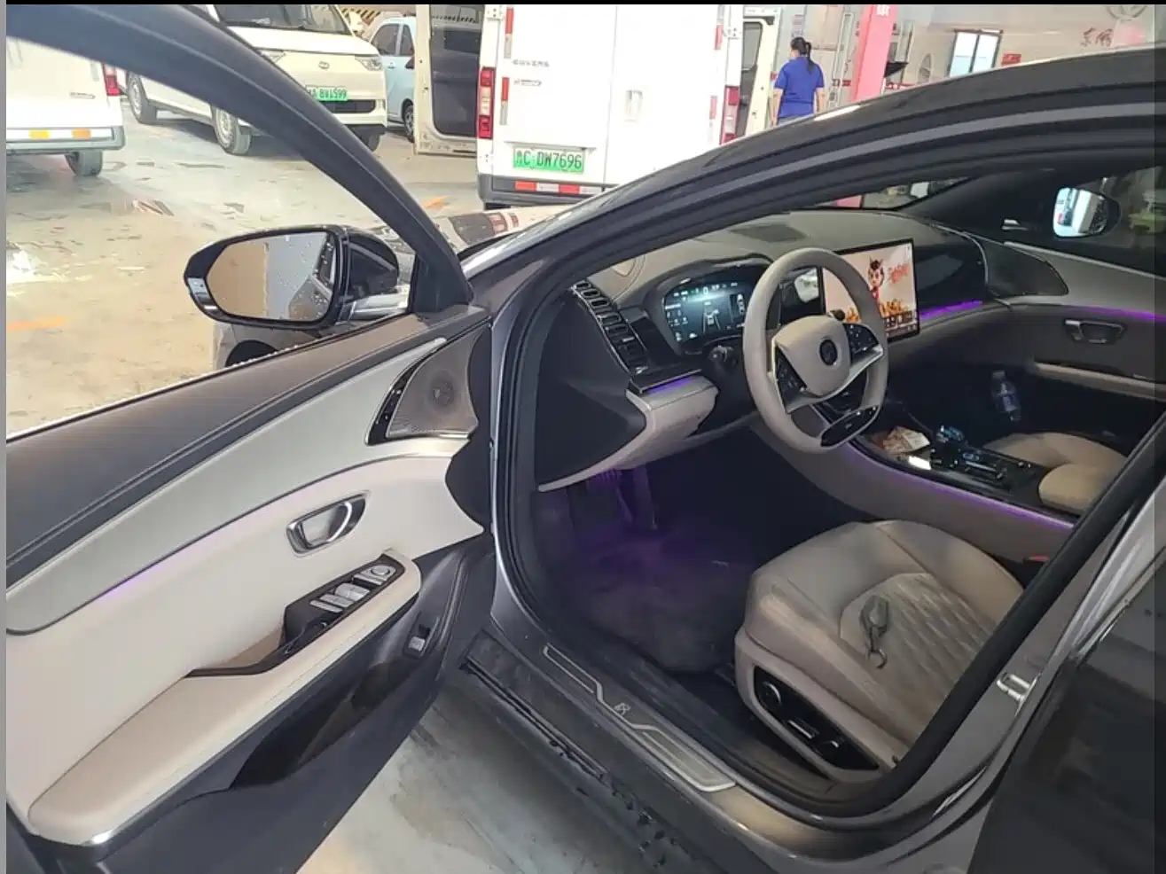 BYD Han 2025 DM-i 125KM Premium фото 7