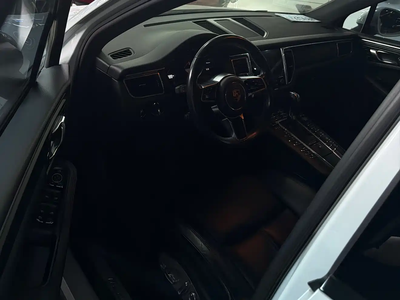 Porsche Macan 2017 Macan 2.0T фото 6