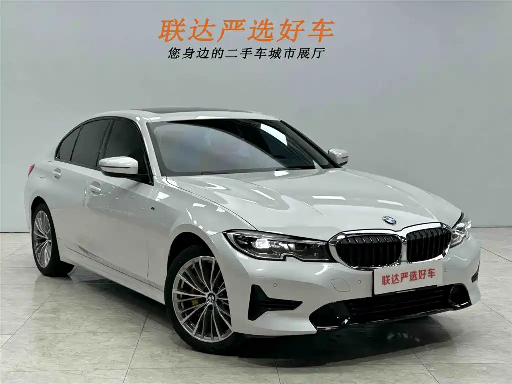 BMW 3 Series 2022 320i Sport Package фото 23