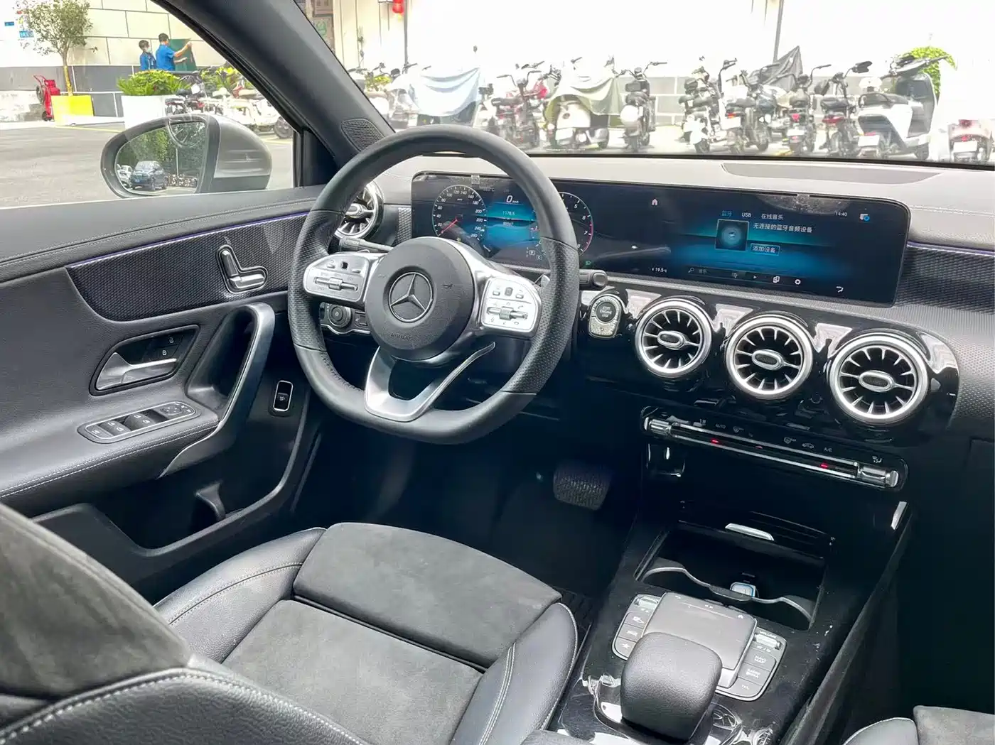 Mercedes-Benz A-Class 2022 A 200 L Sport Sedan Style фото 19