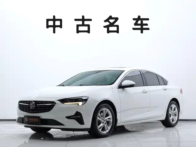Buick Regal 552T, Люкс