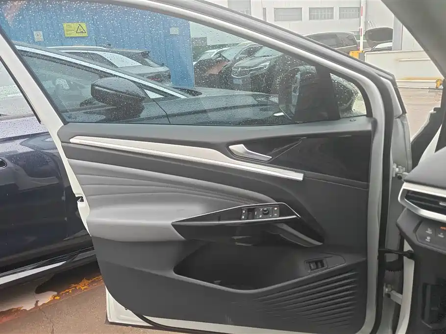 Volkswagen ID.4 CROZZ 2021 Long Range PRO 2WD фото 7