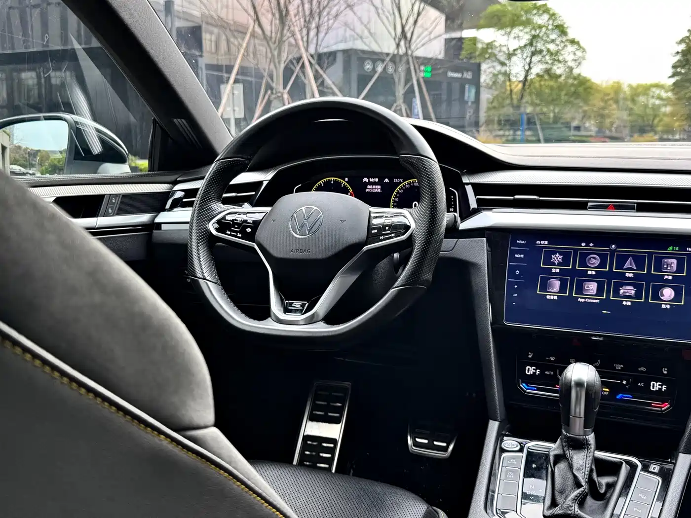 Volkswagen FAW-Volkswagen CC 2021 330TSI Dazzle Edition фото 8