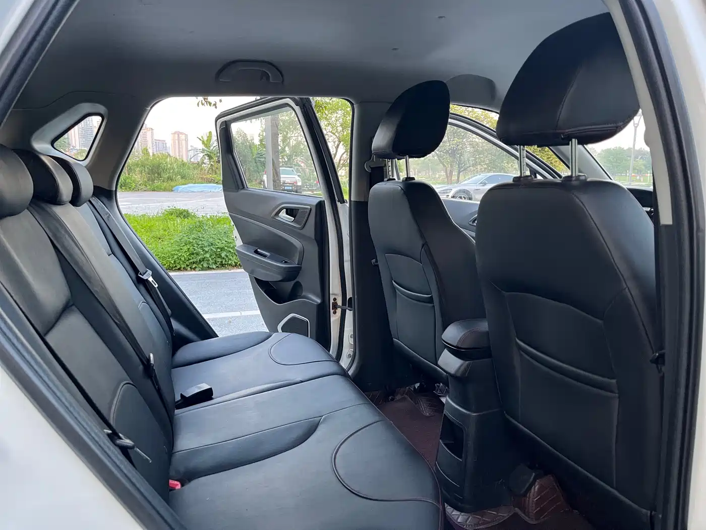 Zhonghua V3 2016 2016 1.5L Automatic Comfort