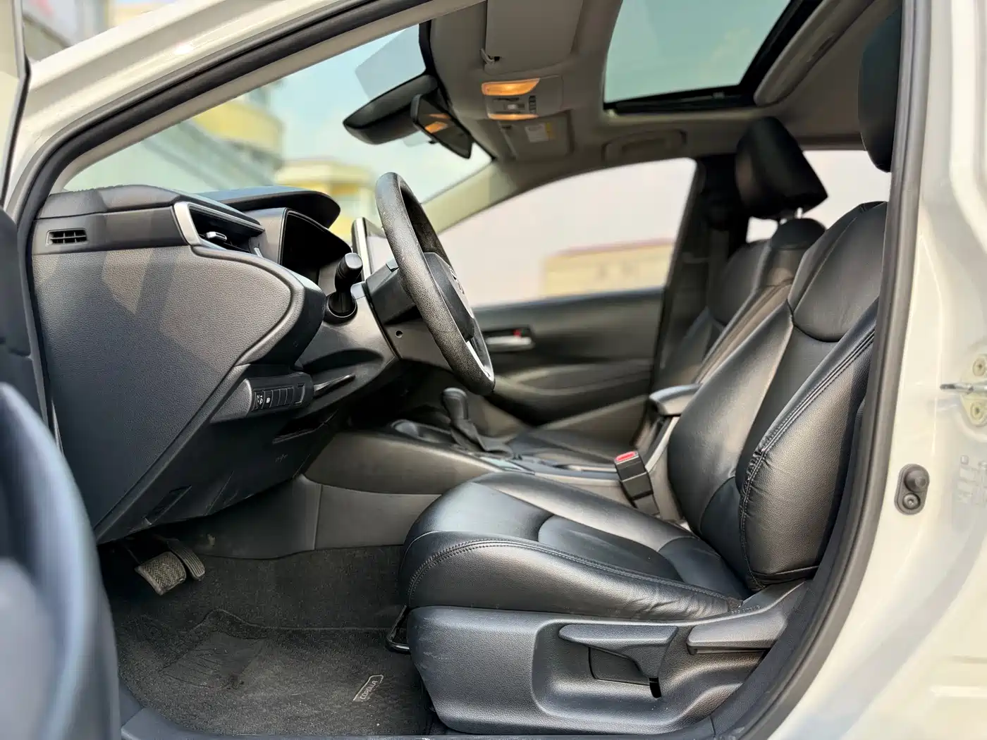 Toyota Corolla 2021 1.2T S-CVT Elite Edition фото 16