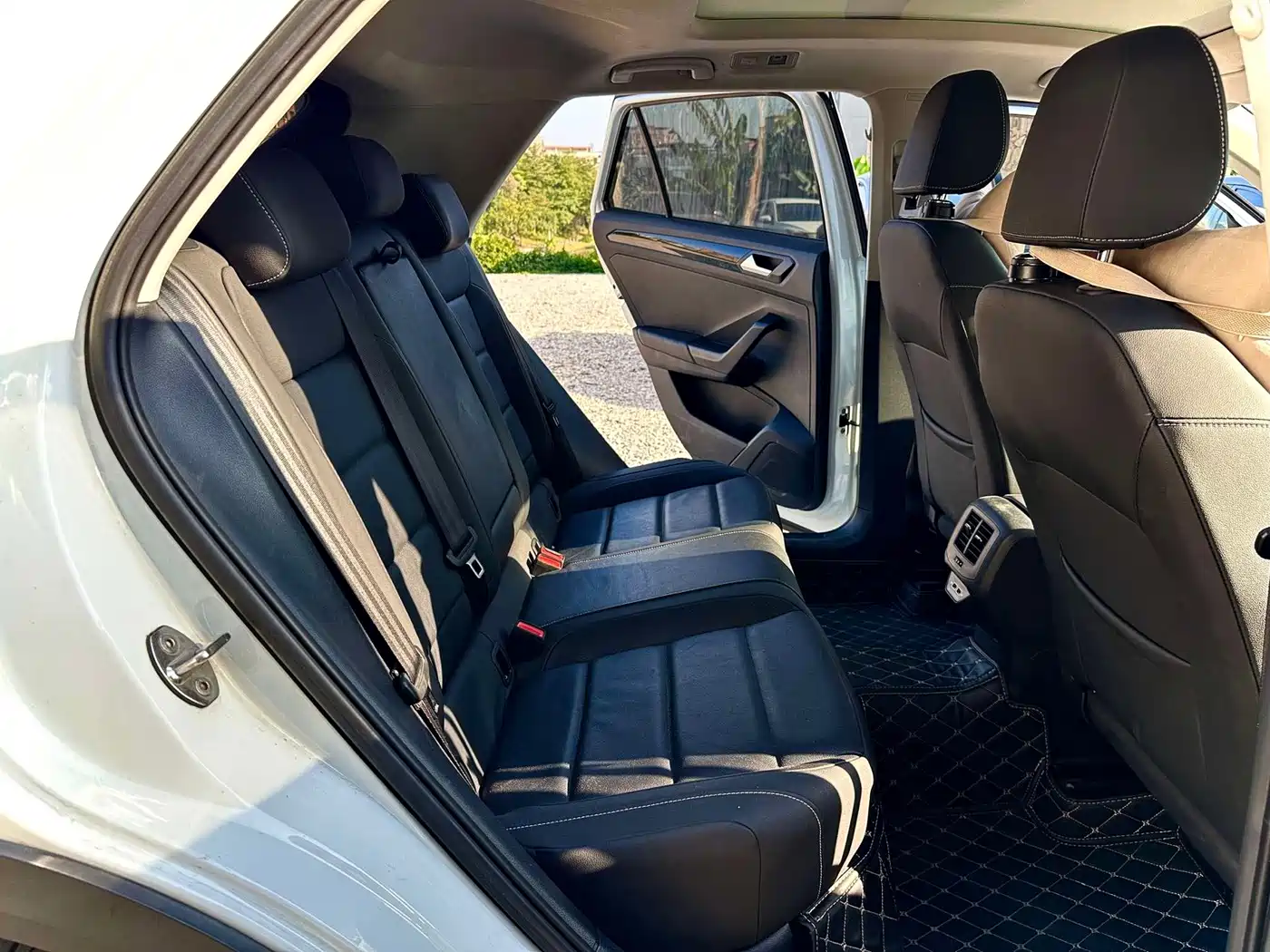 Volkswagen T-Roc, миниатюра 8