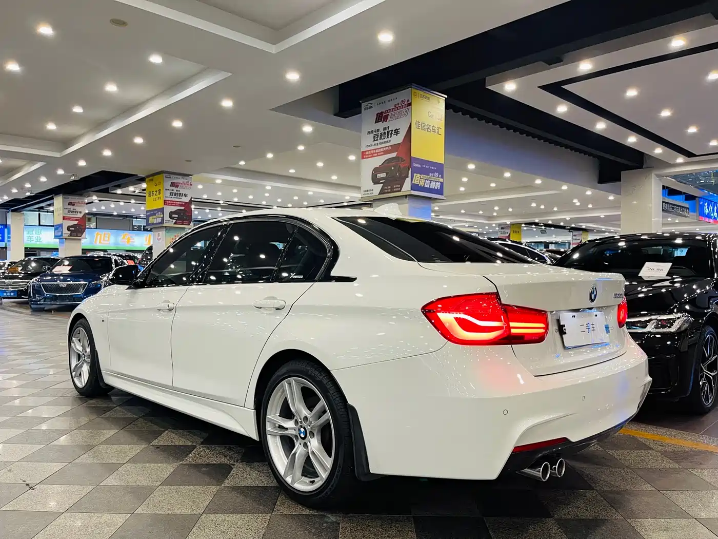 BMW 3 Series 2017 320Li M Sport фото 12