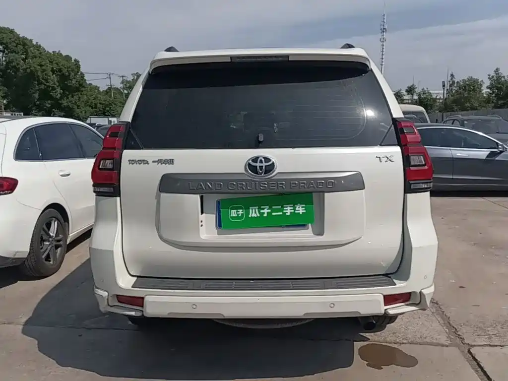 Фото 6 - Toyota Prado