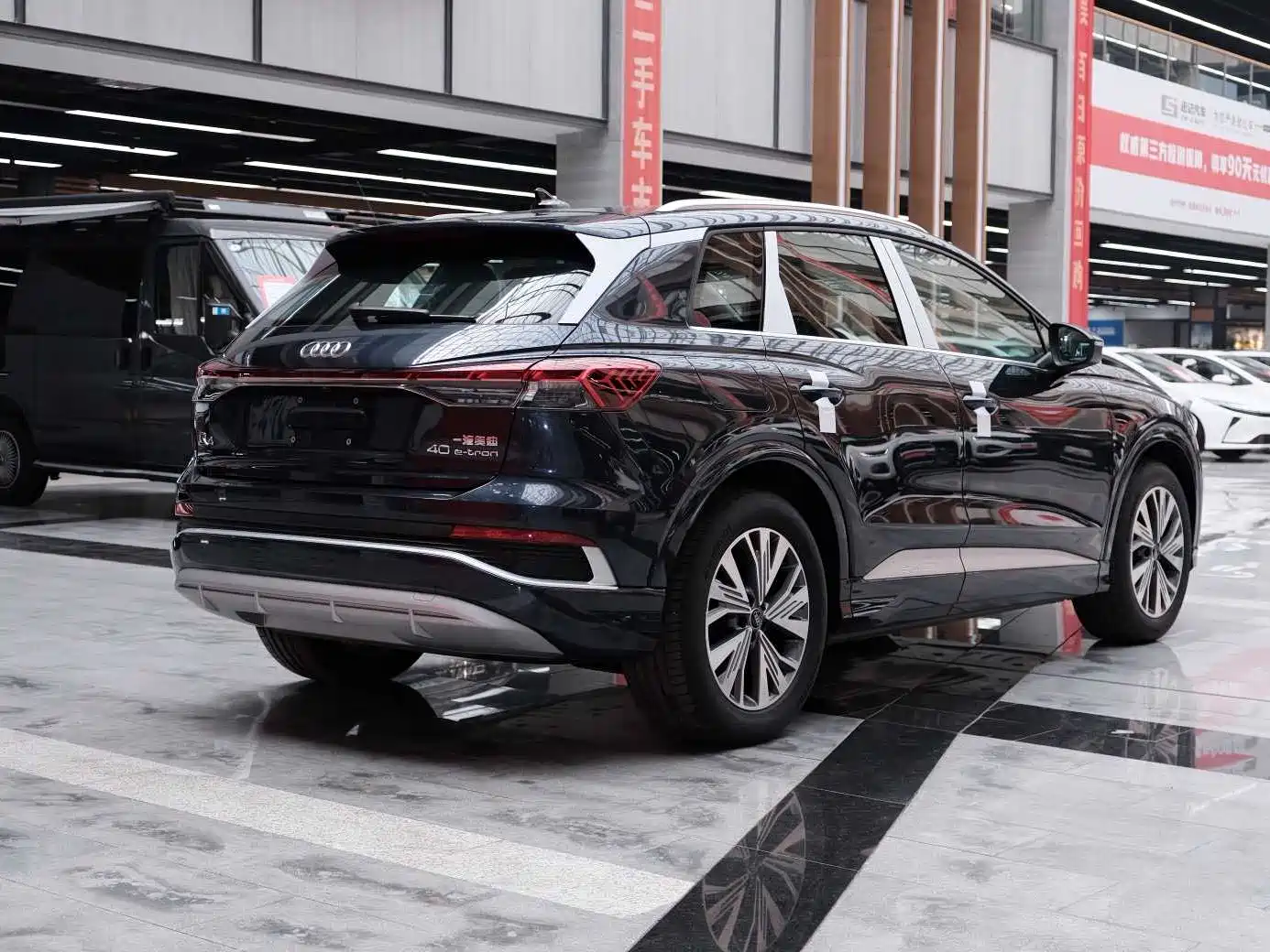 Audi Q4 e-tron 2024 40 e-tron Pioneer Edition фото 6