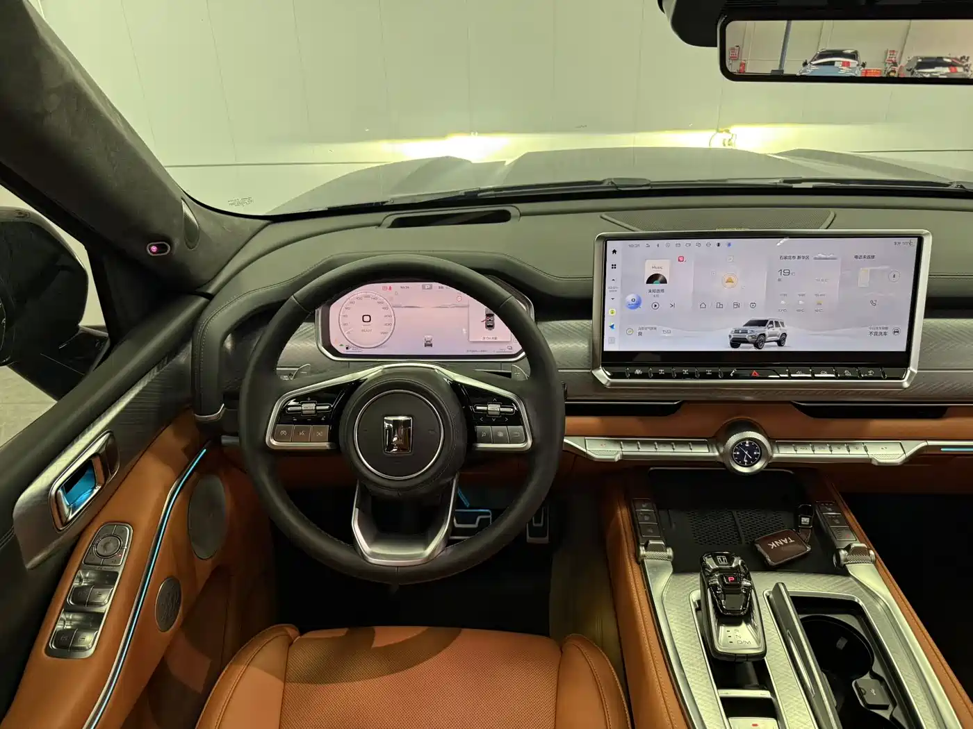 TANK TANK 700 NEW ENERGY