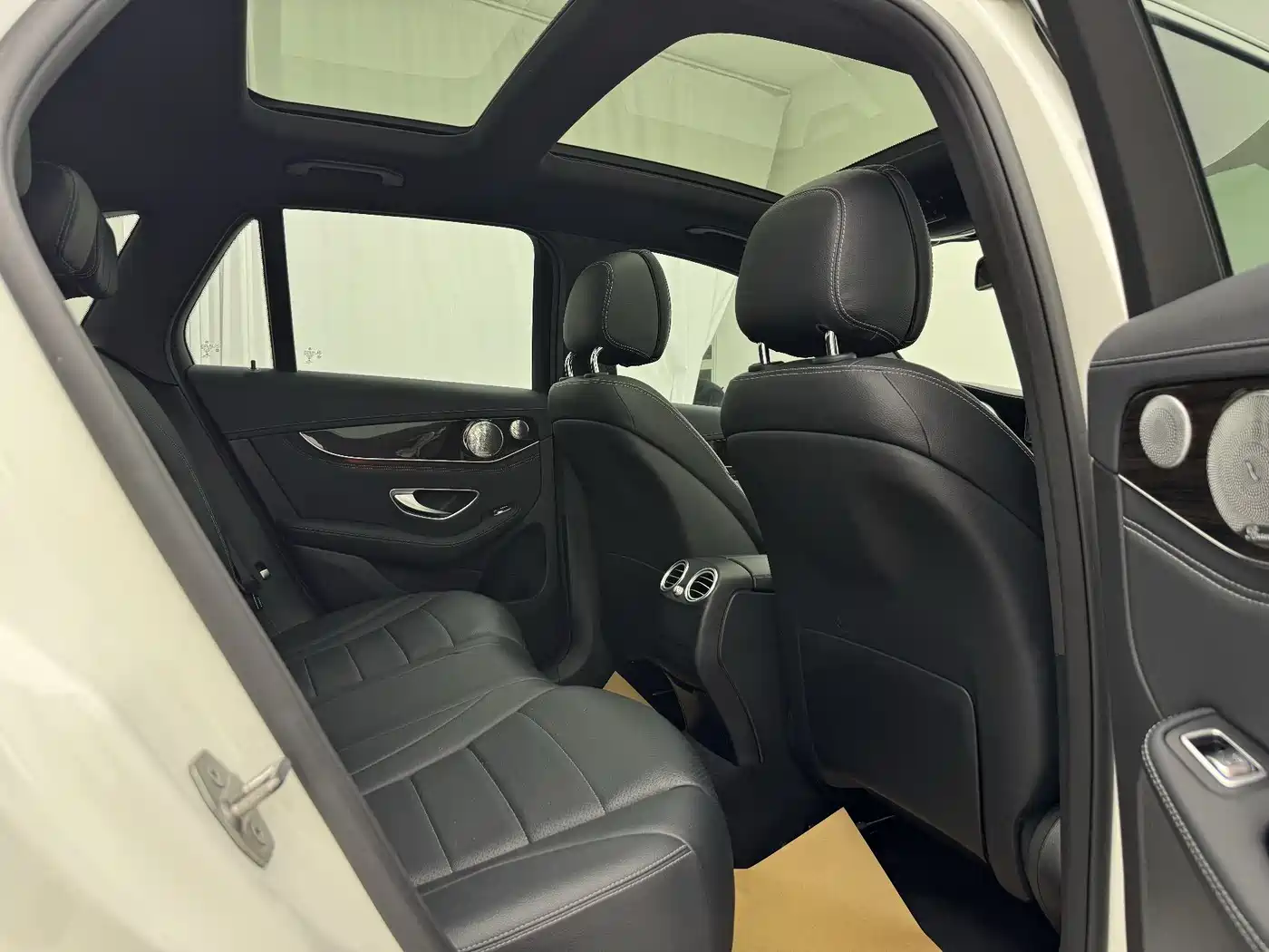 Mercedes-Benz GLC 2016 GLC 260 4MATIC Luxury фото 21
