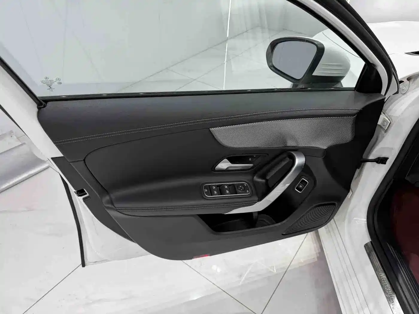 Mercedes-Benz A-Class 2022 A 180 L Sport Sedan фото 7