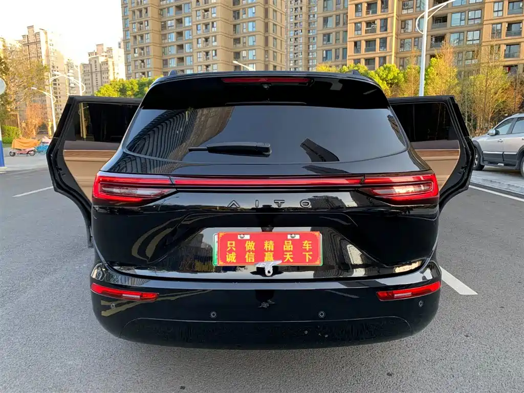 AITO Wenjie AITO M7 2024 1.5T Smart AWD Max Edition 5-Seater фото 5