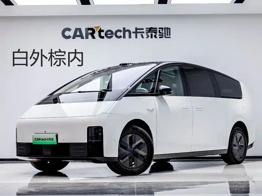 Li Auto Li Auto MEGA 2025 Ultra Smart Renewal Edition