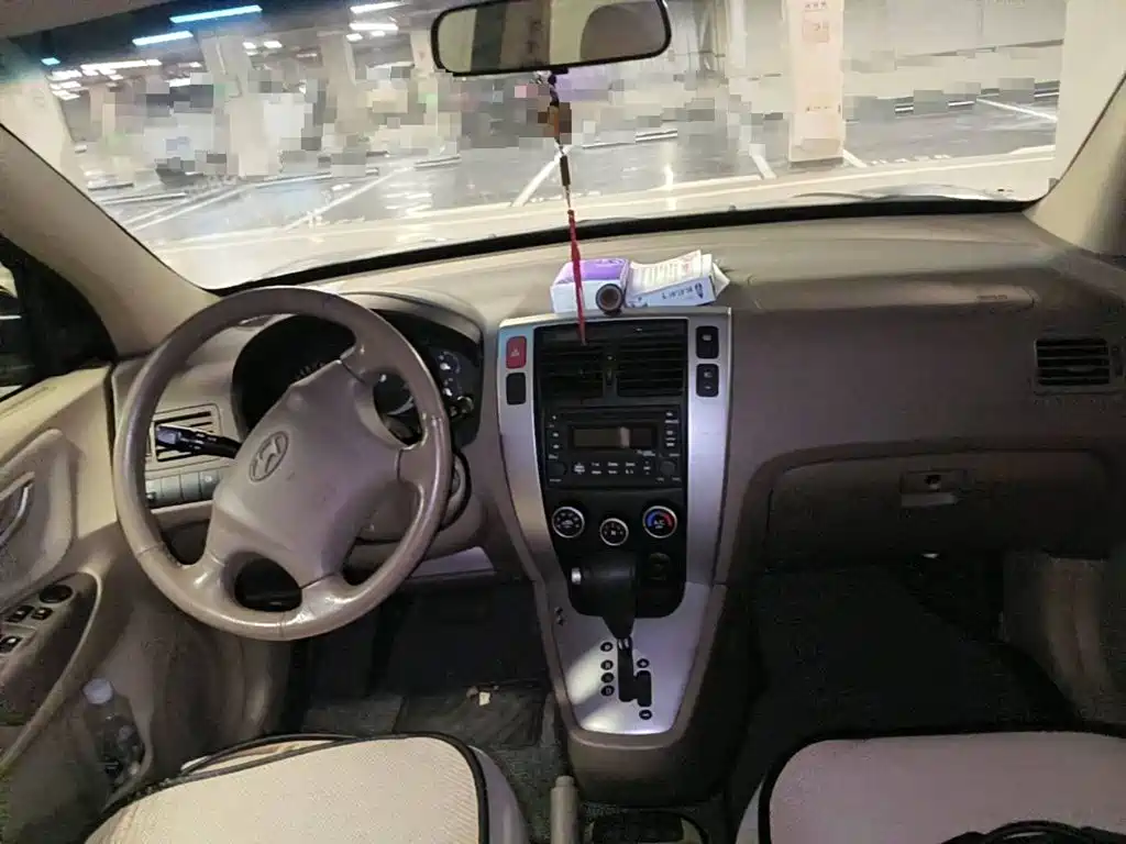 Photo 12 - Hyundai Tucson
