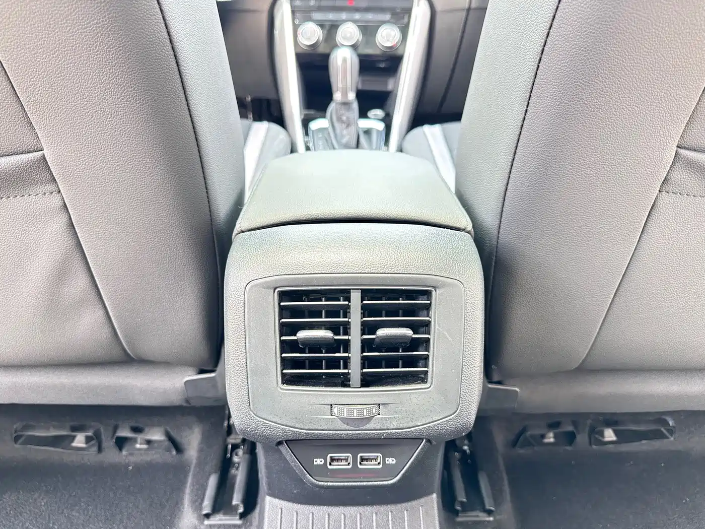 Volkswagen T-Roc, миниатюра 12