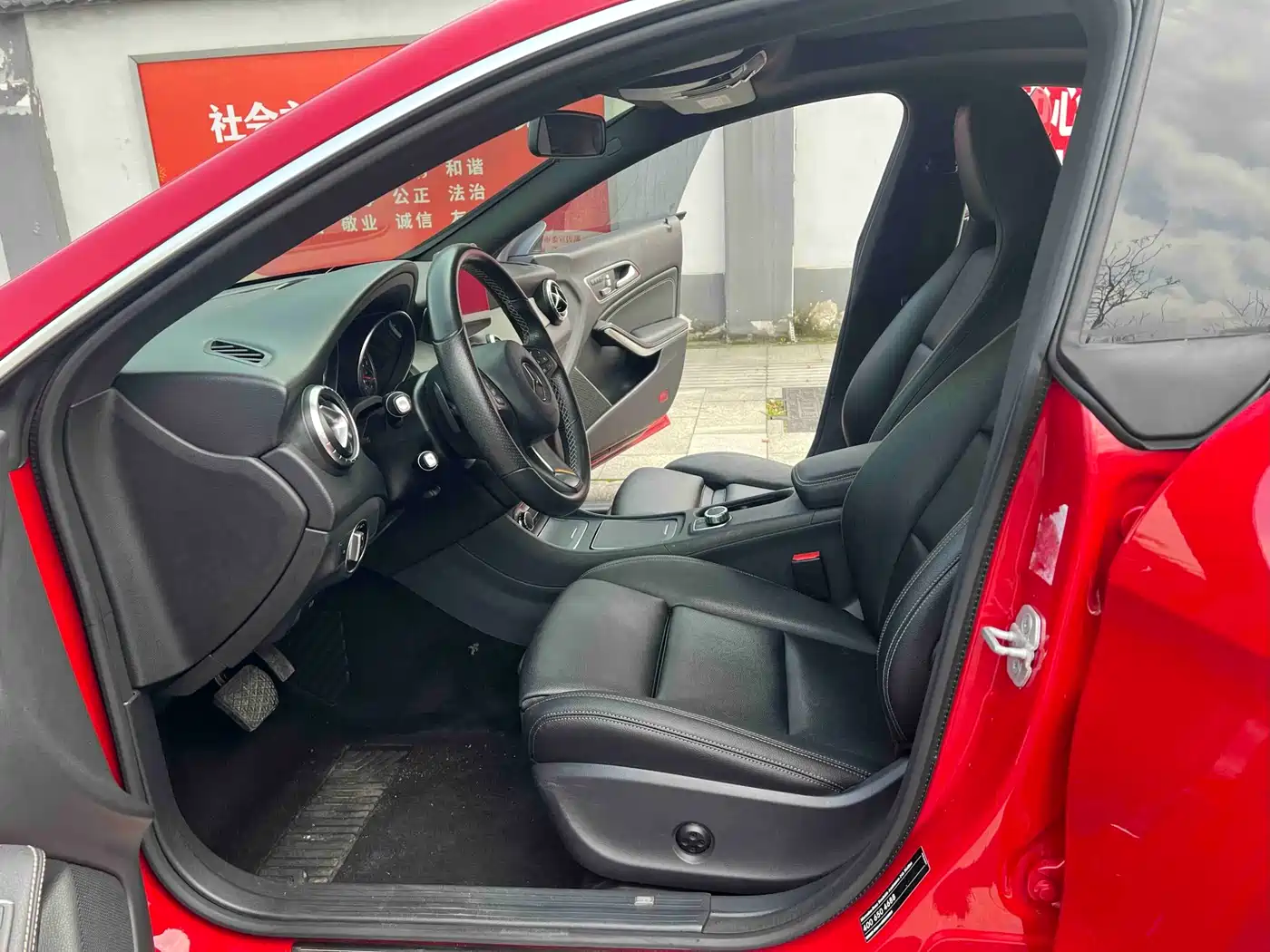 Mercedes-Benz CLA (Import) 2017 Facelift CLA 200 Style фото 3