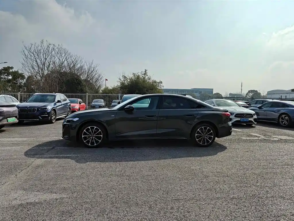 Audi A5L 2026 2.0T Sport Edition фото 3