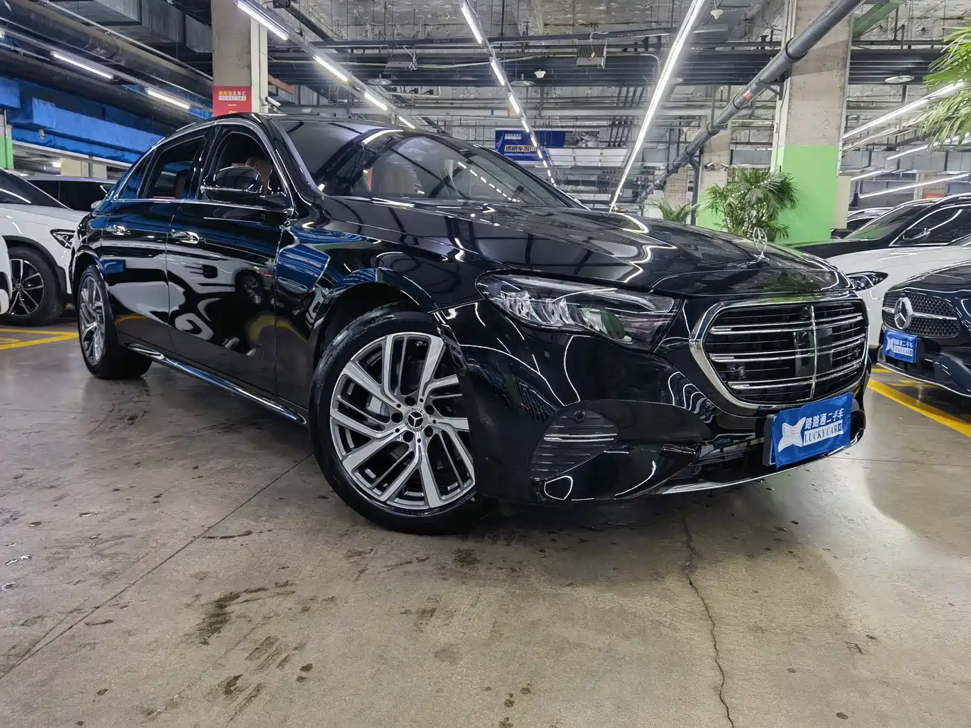 Mercedes-Benz E-Class 2025 E 300 L Fashion фото 3