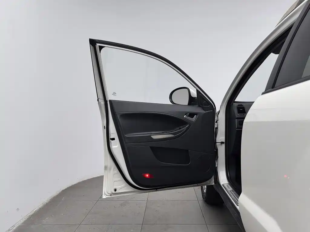 Geely GX7 2013 2013 2.0L Automatic Premium