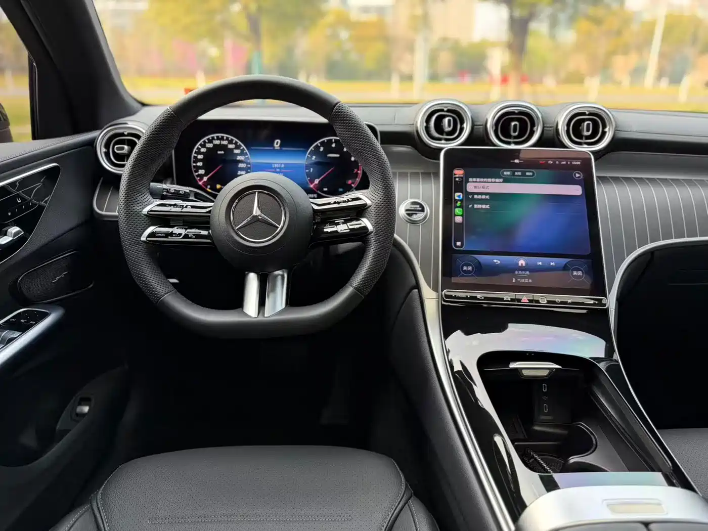 Mercedes-Benz GLC 2024 GLC 260 L 4MATIC Luxury 5-seater фото 6