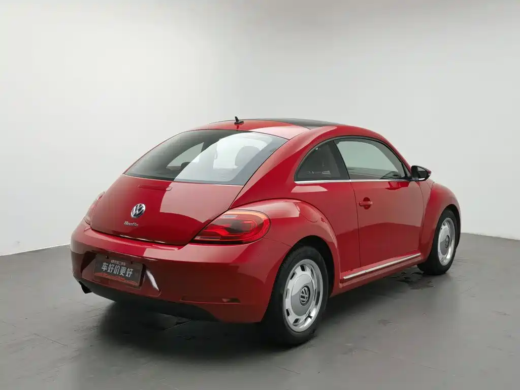 Фото 2 - Volkswagen Beetle