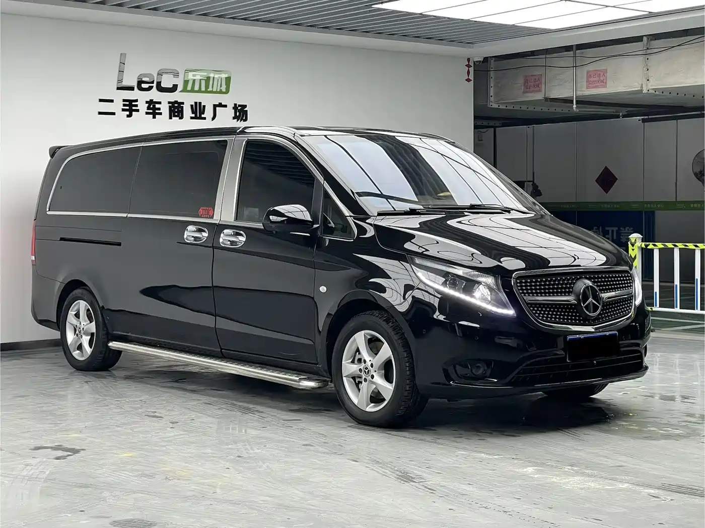 Mercedes-Benz Vito 2020 2.0T Business Edition (7-seater) фото 3
