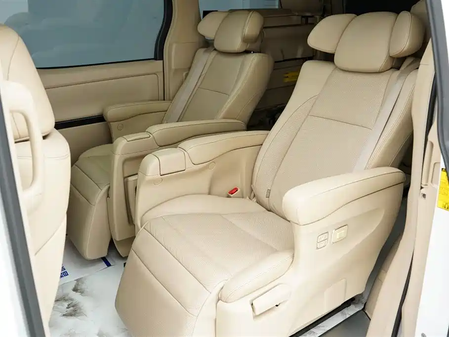 Toyota Alphard 2012 3.5L Luxury Edition фото 9