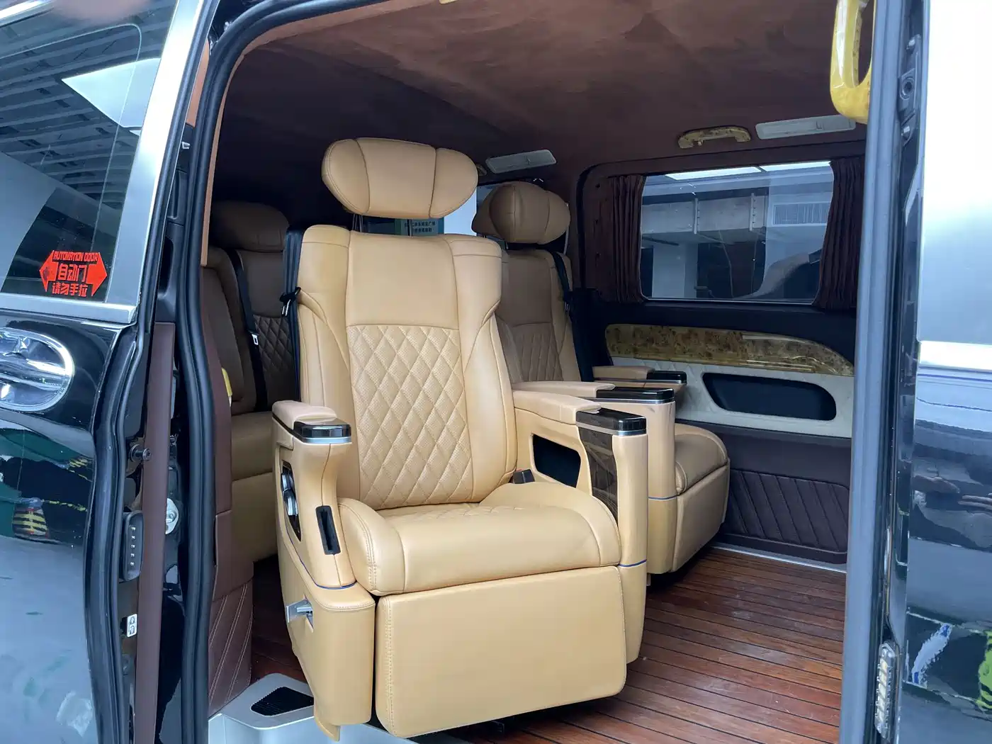 Mercedes-Benz Vito 2020 2.0T Business Edition (7-seater) фото 11