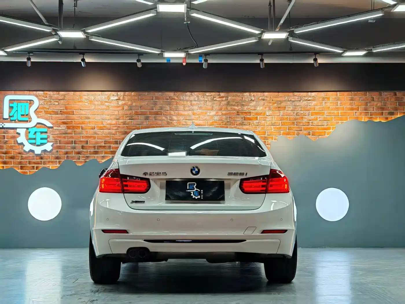 BMW 3 Series 2015 328i xDrive Sport Design Package фото 28