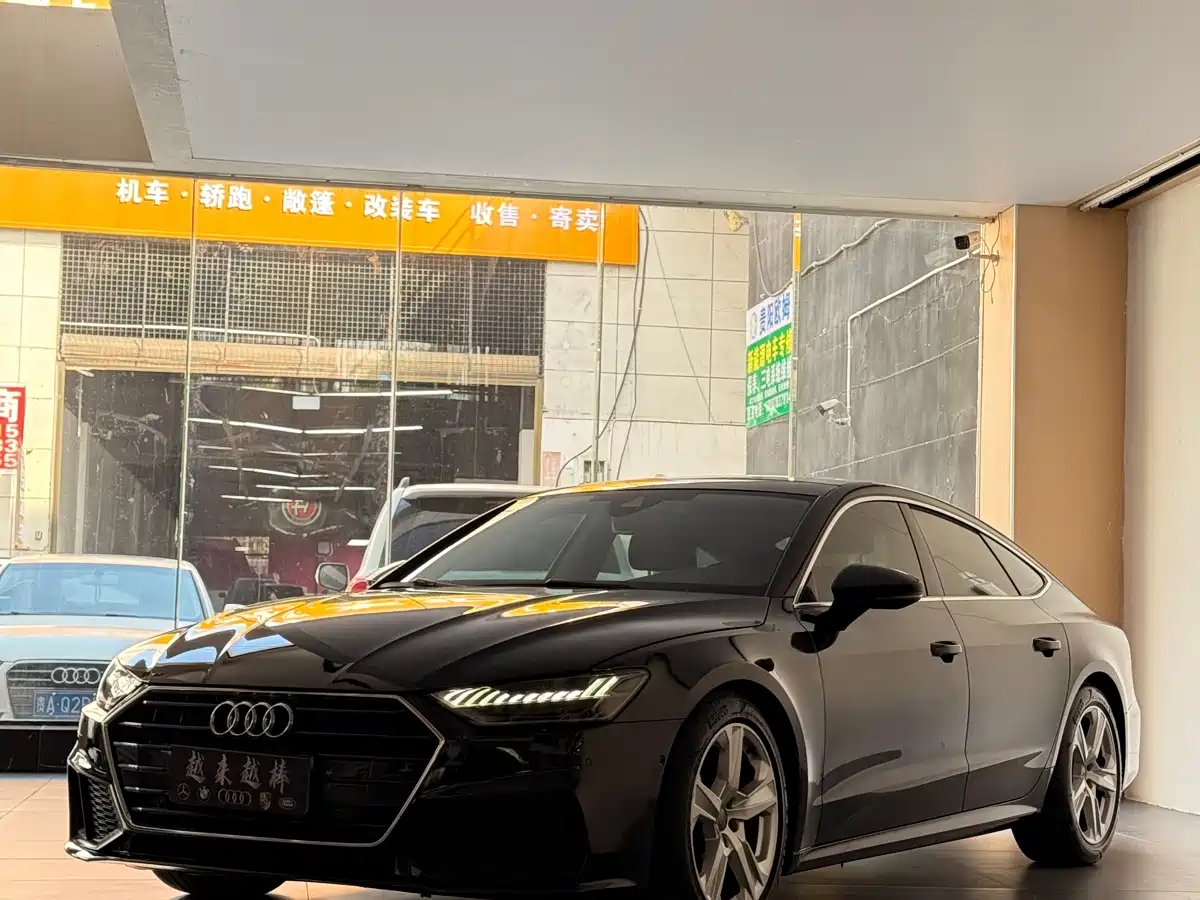 Фото 4 - Audi A7