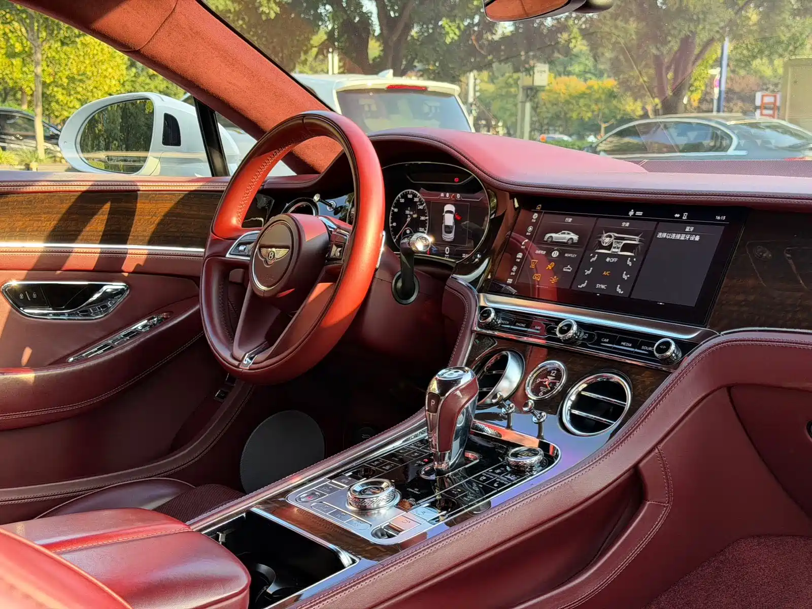 Фото 9 - Bentley Continental