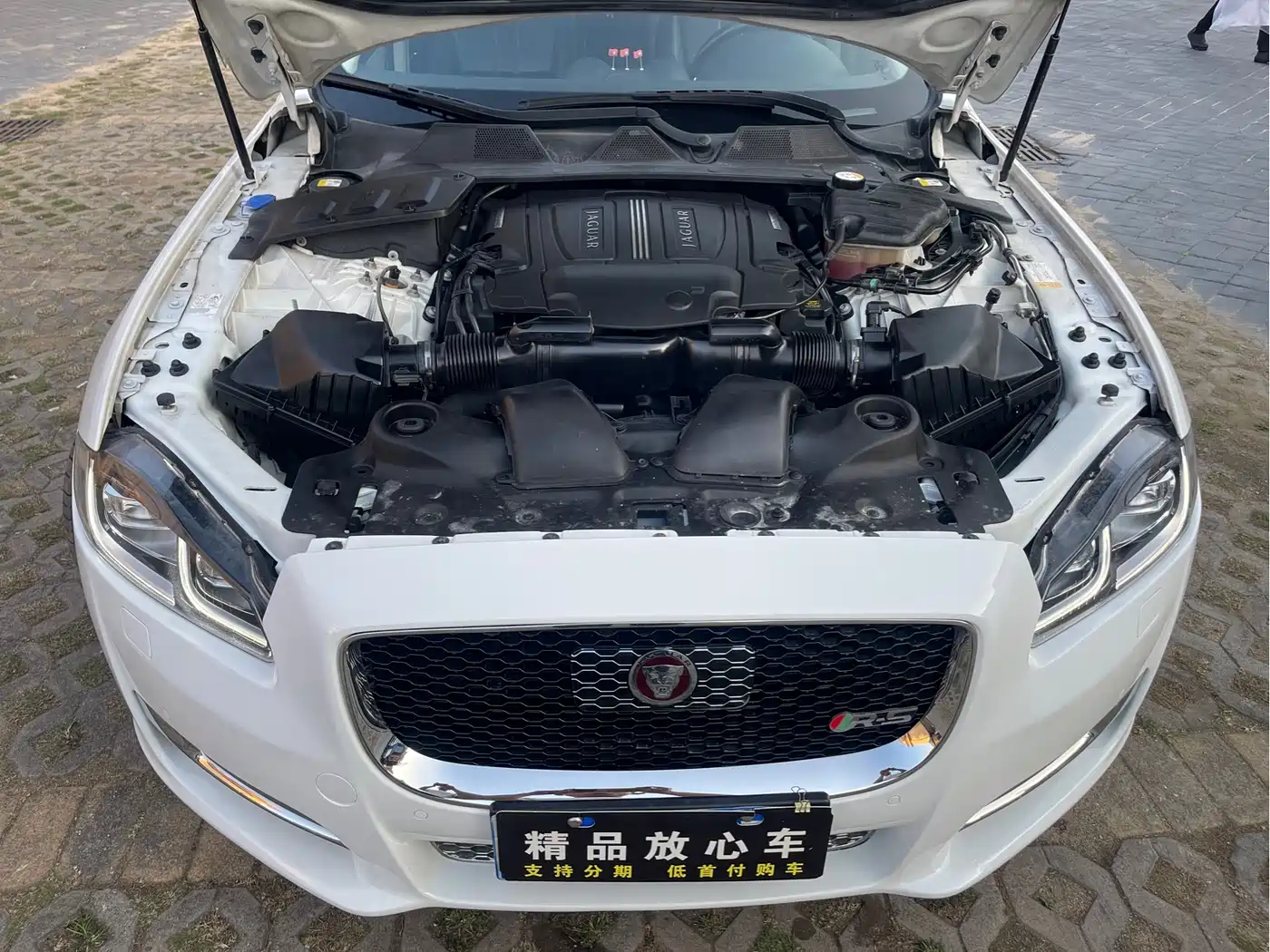 JAGUAR XJ