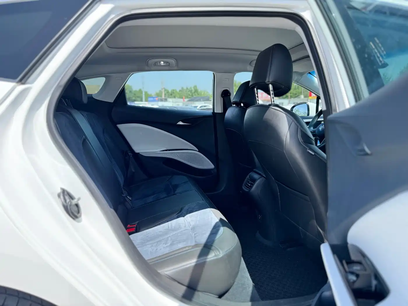 Buick Velite 6 2019 Connected Smart Edition фото 23