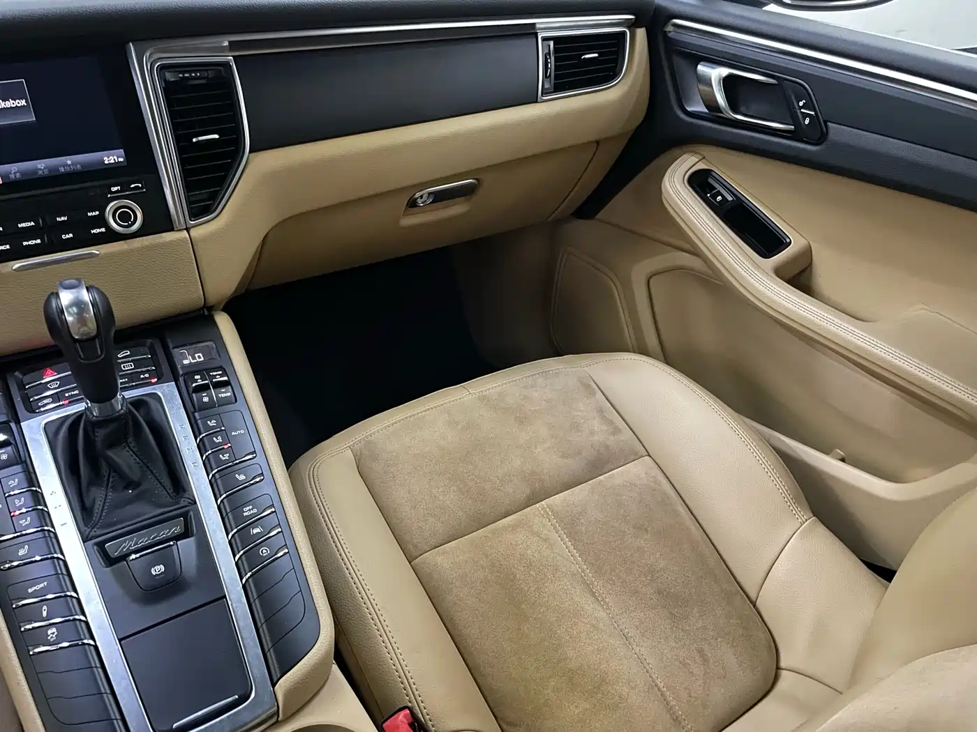 Porsche Macan 2017 Macan 2.0T фото 14
