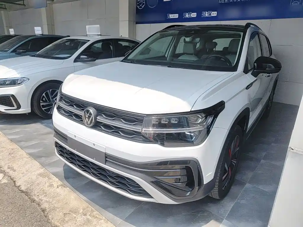 Volkswagen Tharu 2024 300TSI 2WD Moon Premium Edition
