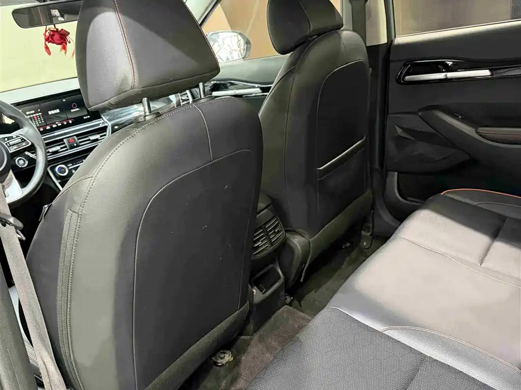 Kia Seltos 2023 1.5L CVT Luxury Edition фото 7