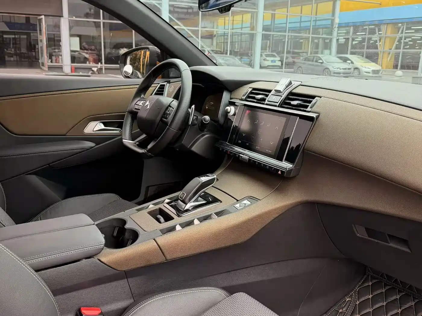 2019 DS 7