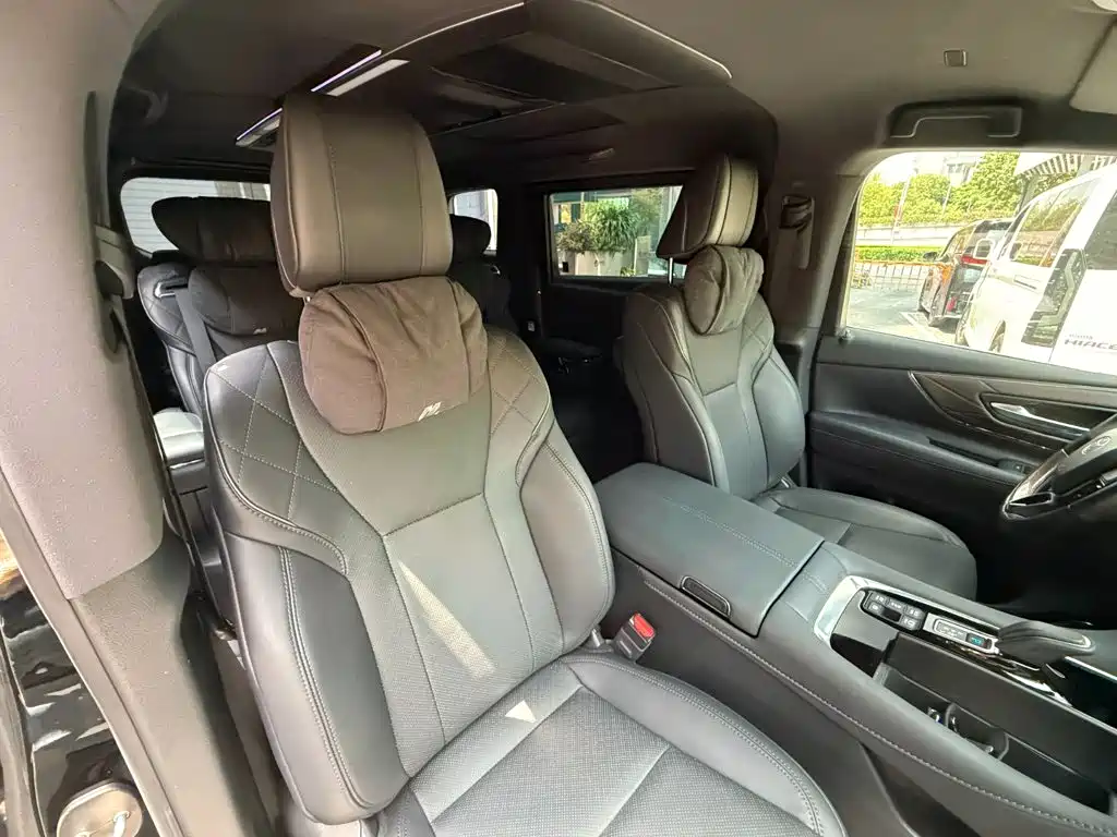 Toyota Alphard 2025 2024 Hybrid 2.5L Ultimate Enjoyment Edition