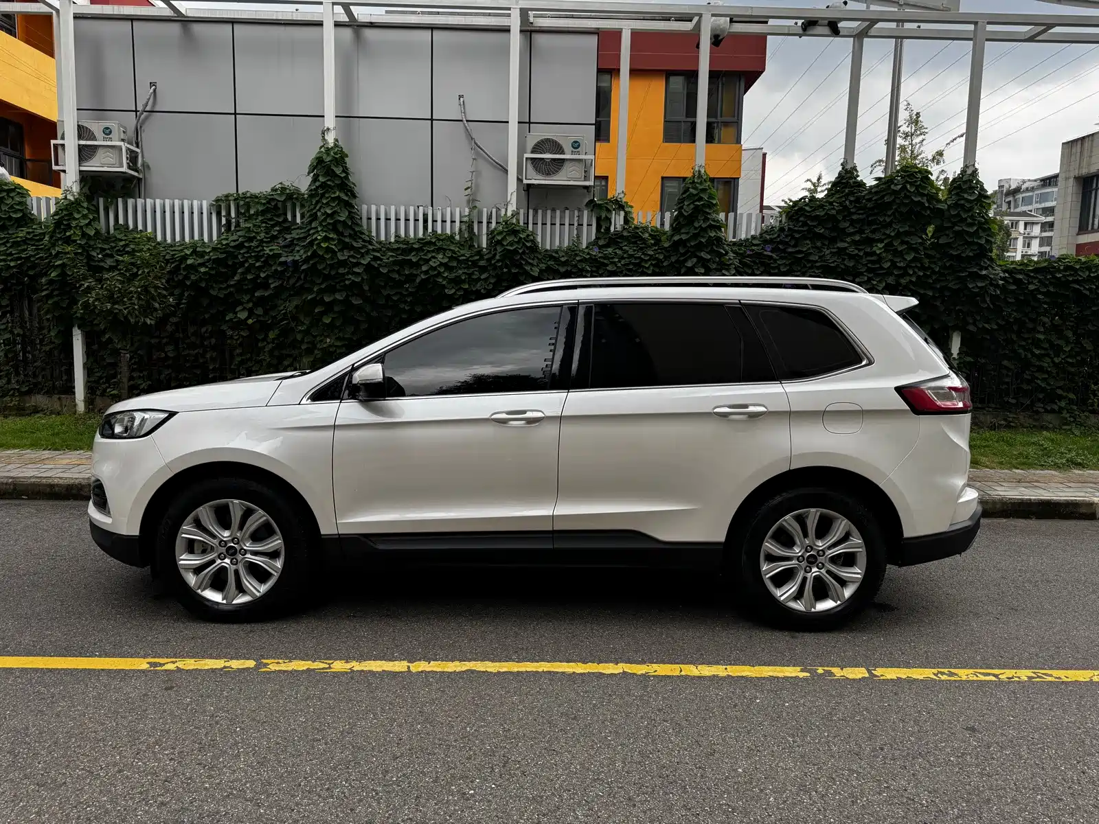 Фото 5 - Ford Edge