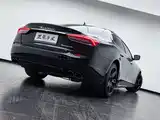 Photo 11 - Maserati Quattroporte