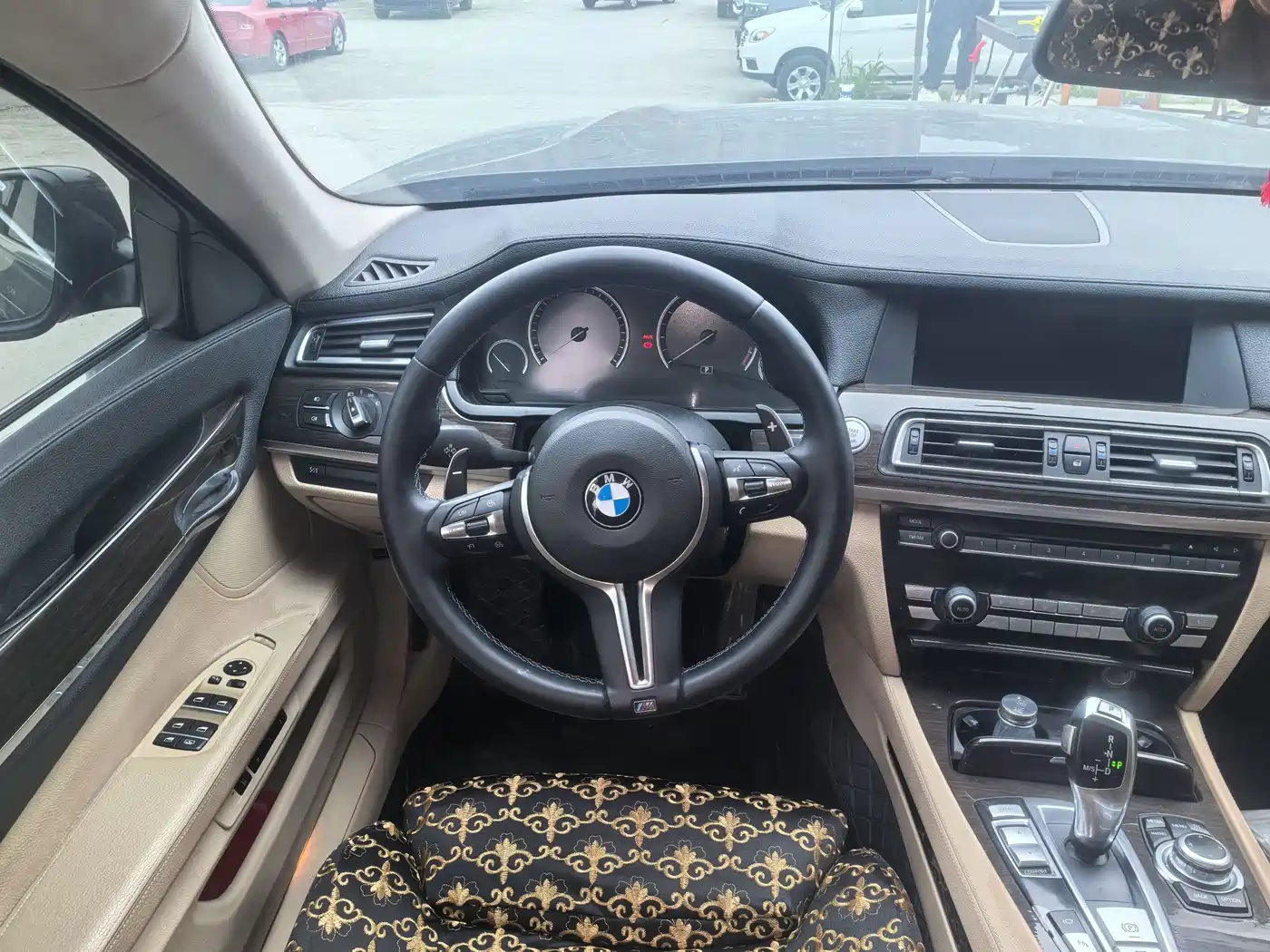 BMW 7 Series 2009 Model 740Li Leading Edition фото 9