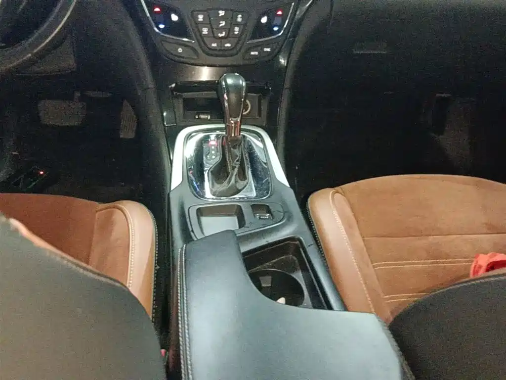 Buick Regal 2015 1.6T Elite Tech Edition фото 14