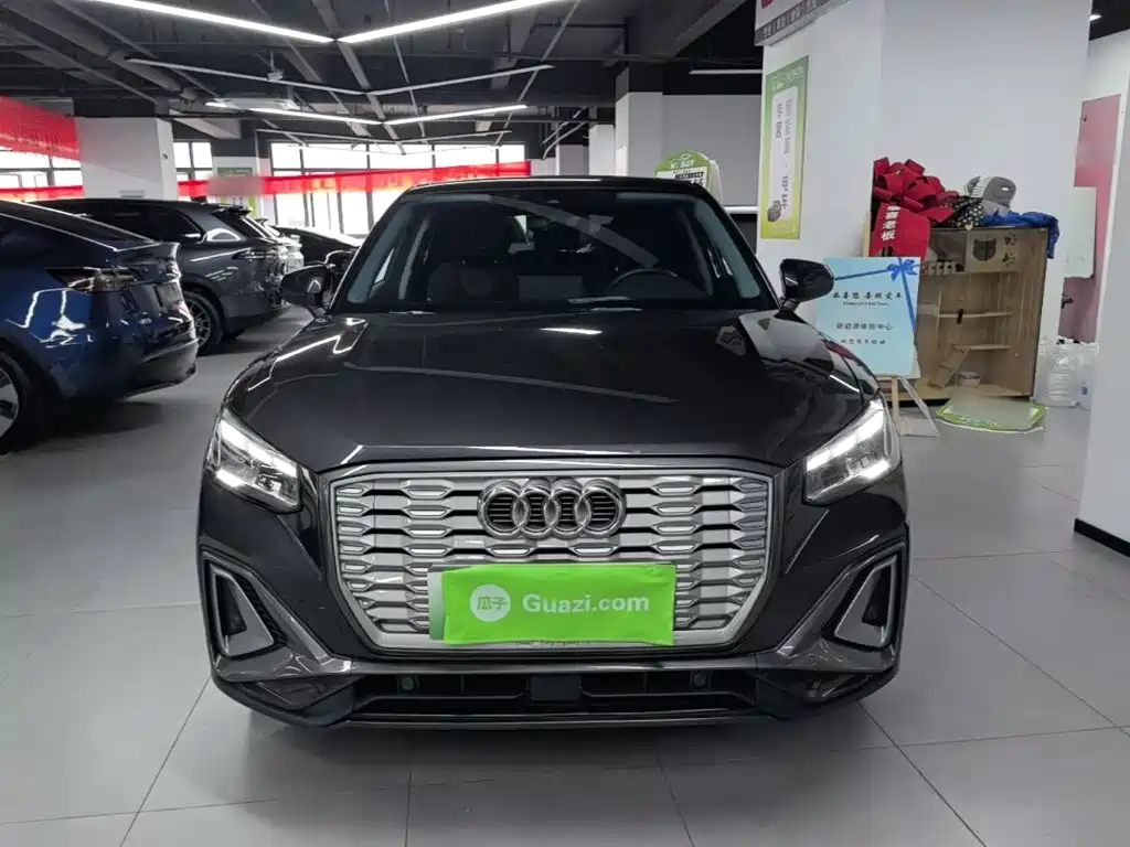 2022 Audi Q2L e-tron