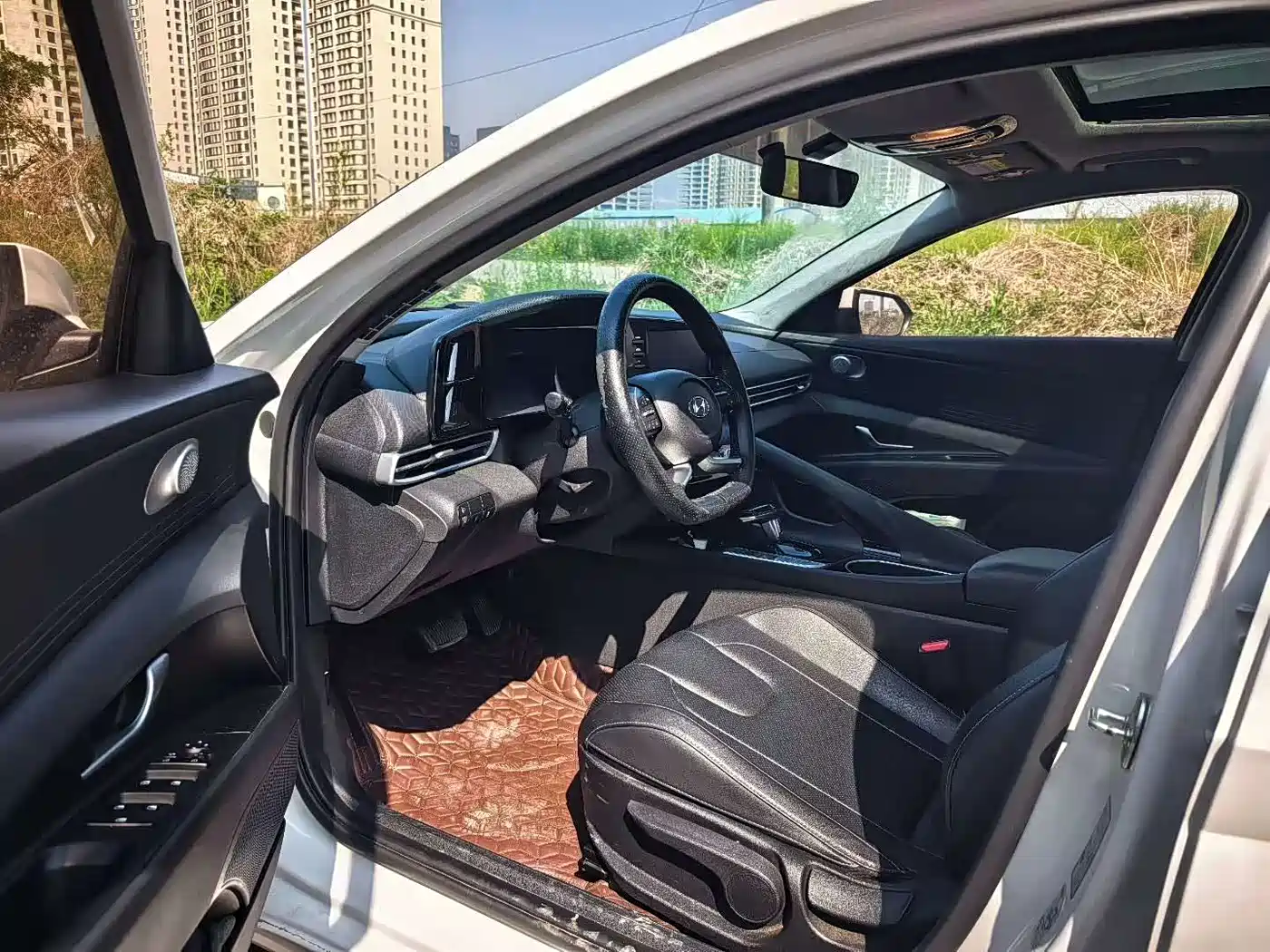 Hyundai Elantra 2021 1.5L CVT GLS Leading Edition фото 3