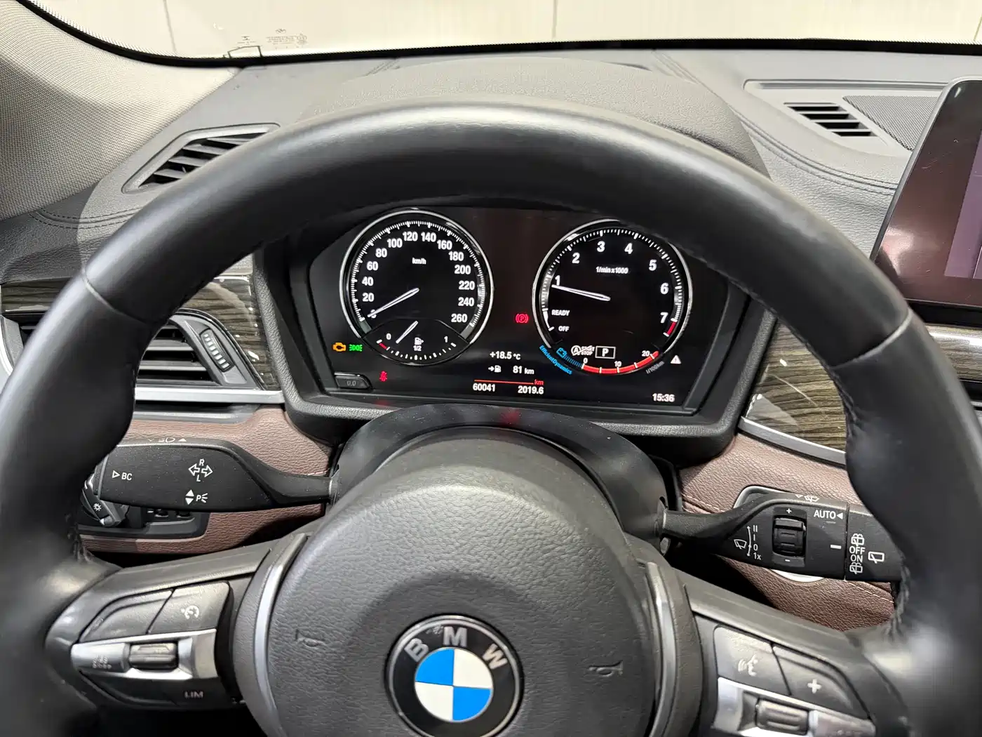 BMW X1 2021 xDrive25Li Exclusive фото 16